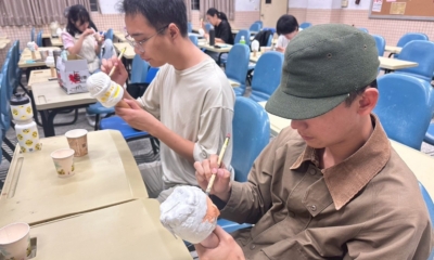 圖8、(學員使用毛筆與壓克力顏料上色)